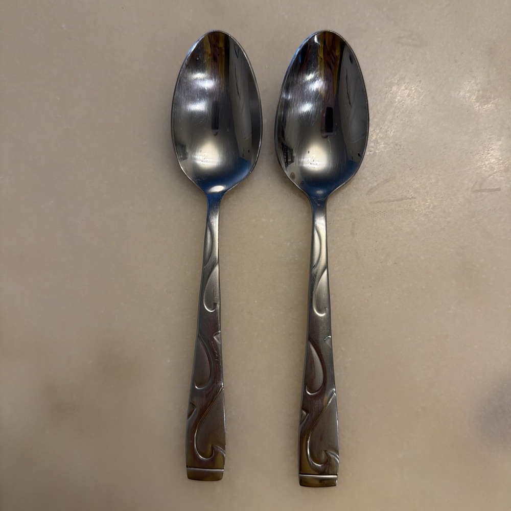 Set of 2 Oneida "Tuscany" Soup Tablespoons Spoons Stainless Steel Flatware 7"